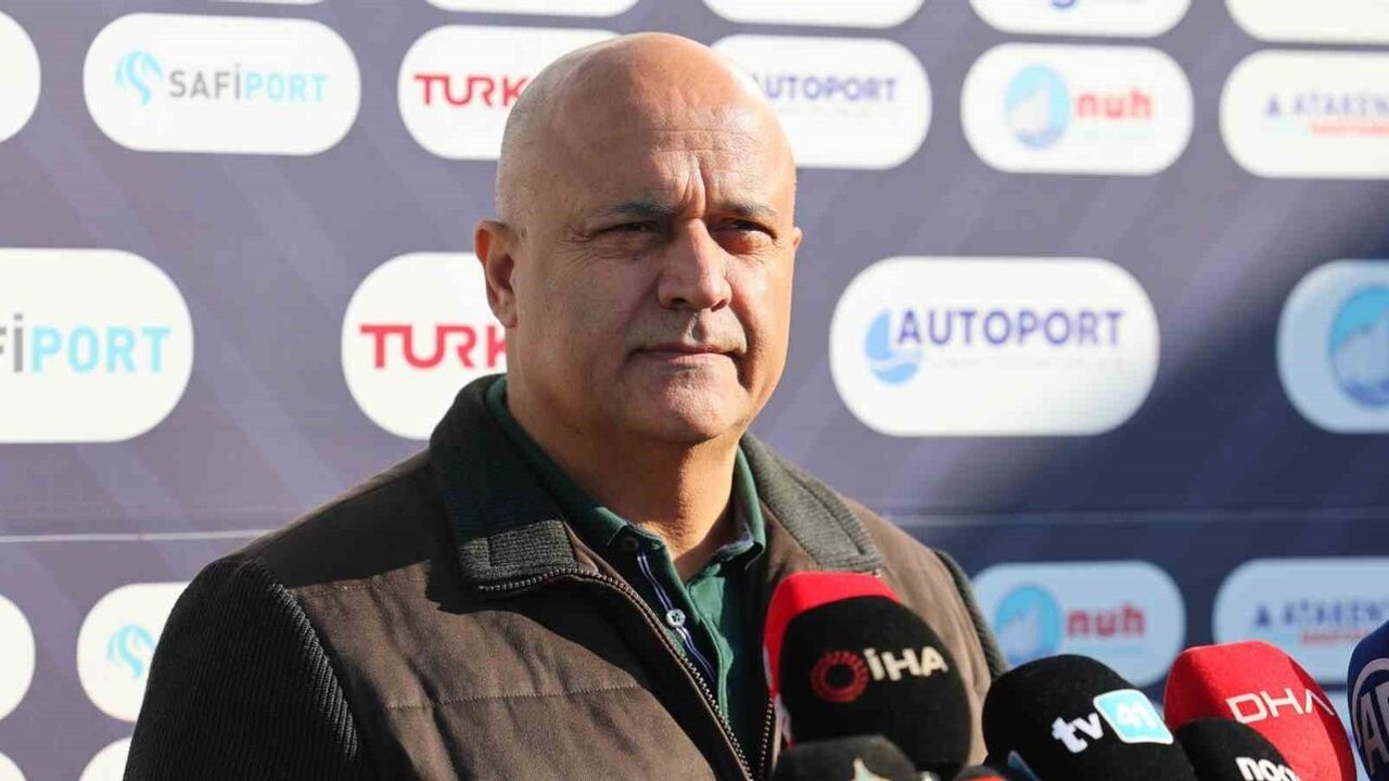 Kocaelispor, futbolcu alacakları için 100 milyon TL ödeme yaptı
