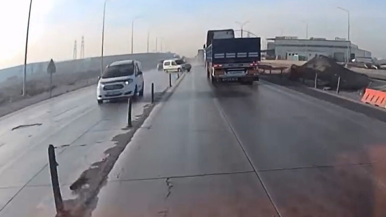 Konya'da hatalı sollama sonucu tırla çarpışma: 6 kişi yaralandı