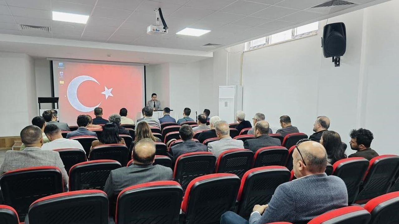 Köşk'te okul müdürleri aylık değerlendirme toplantısında eğitim gündemini değerlendirdi