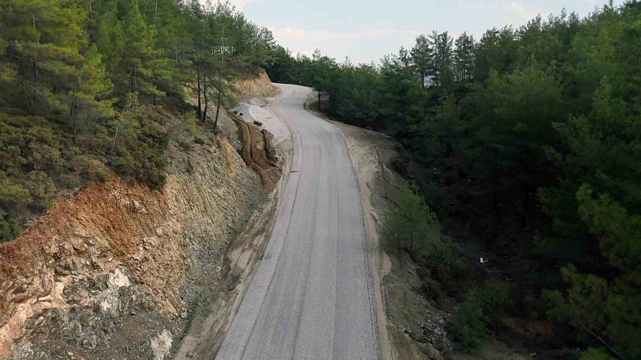 Köyceğiz'de 21 Milyon TL’lik yol yatırımı sürüyor