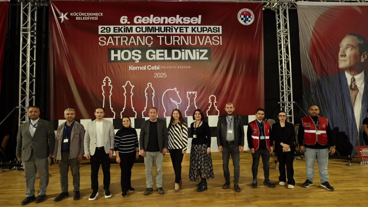 Küçükçekmece'de 6. 29 Ekim Cumhuriyet Kupası Satranç Turnuvası düzenlendi