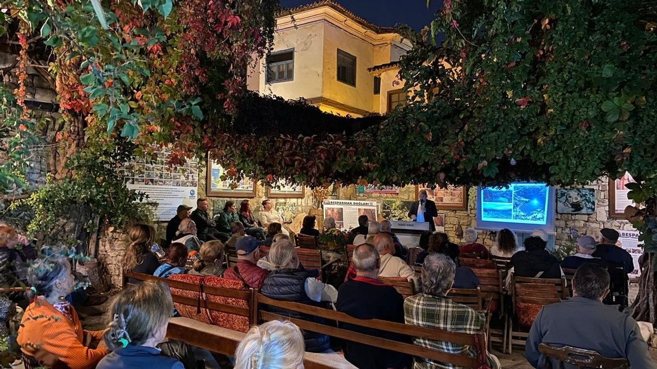 Kuşadası'nın Tek Lagünü Kocagöl: EKODOSD Söyleşisinde Koruma Gereği Vurgulandı