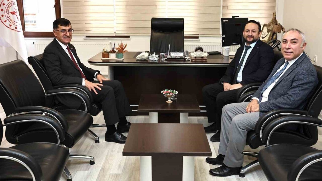 Kütahya Belediye Başkanı Kahveci: Belediye ile sağlık kurumları arasındaki iş birliğini güçlendireceğiz