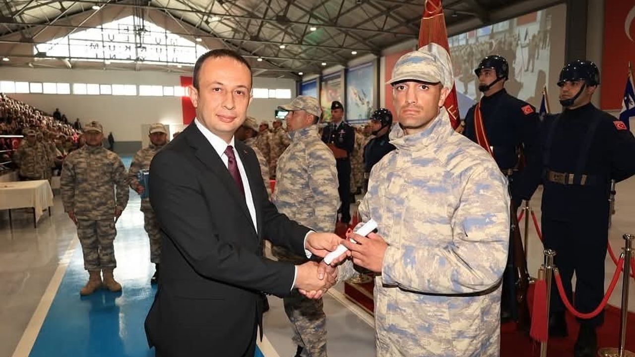 Kütahya'da 2025-9B tertip bedelli erlerin yemin töreni