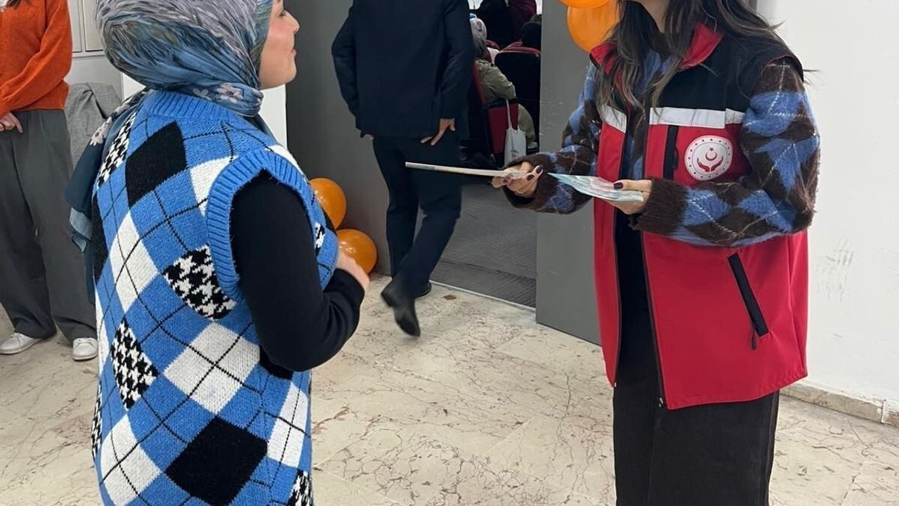 Kütahya’da 'Dijital Şiddet ve Kadın' Farkındalık Programı Düzenlendi