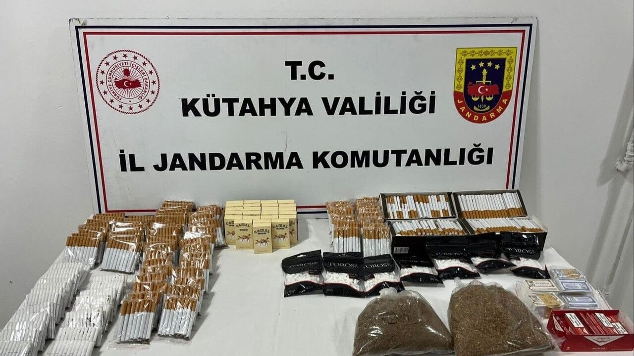 Kütahya'da Jandarma, Simav Yeniköy'de Binlerce Bandrolsüz Makaron Ele Geçirdi
