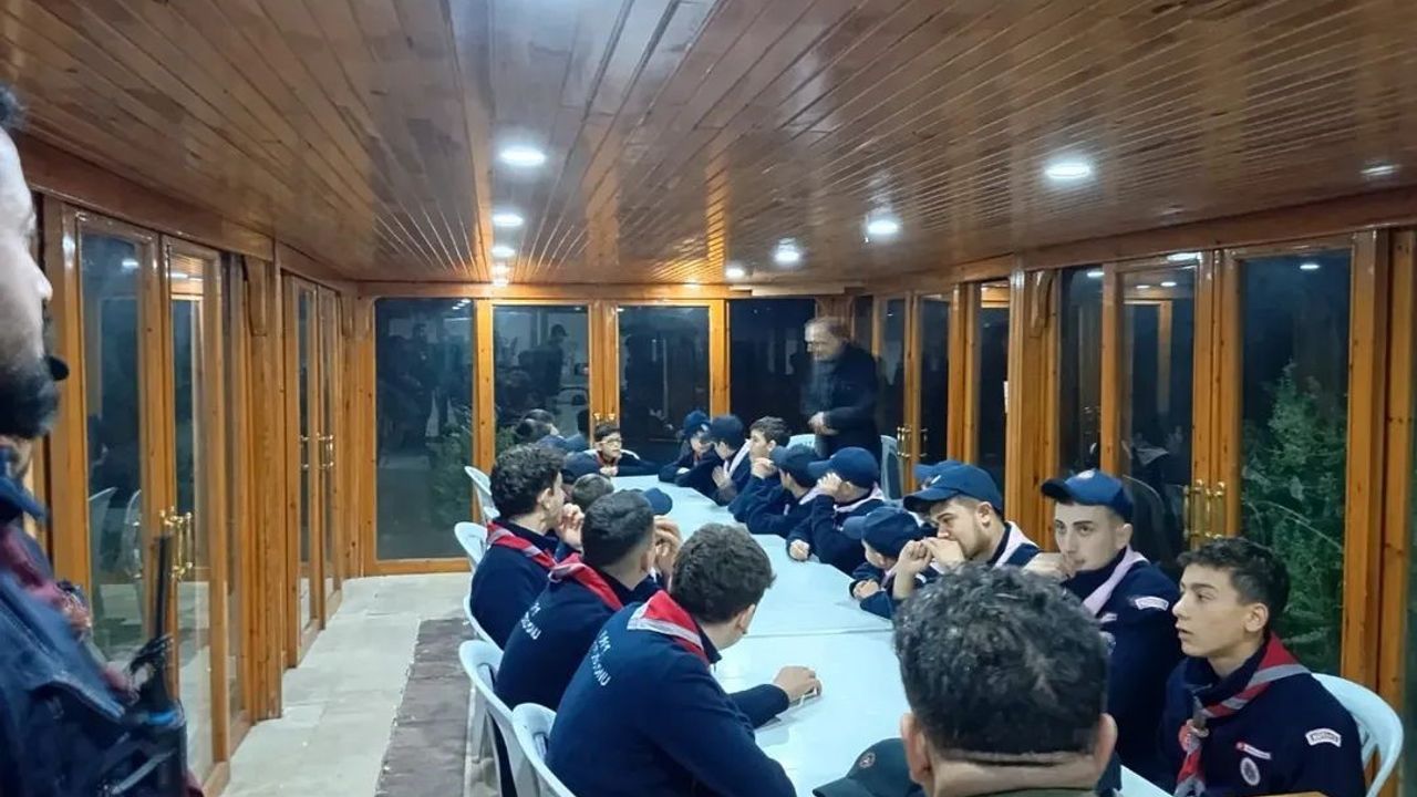 Kütahya'da TİF-Diyanet İzcilik Kampı Çamlıca Mesire Alanı'nda Sürüyor
