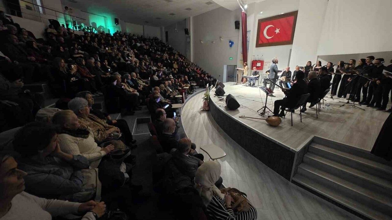 Kütahya’da 'Usta’ya Selam, Öğretmen’e Saygı' programı yoğun katılımla gerçekleştirildi