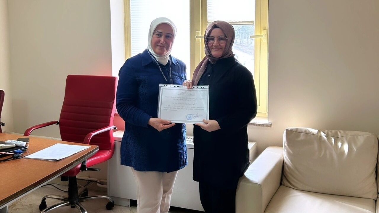 Kütahya Evliya Çelebi Hastanesi’nde 'Yoğun Bakım Hemşireliği Sertifikalı Eğitim' tamamlandı