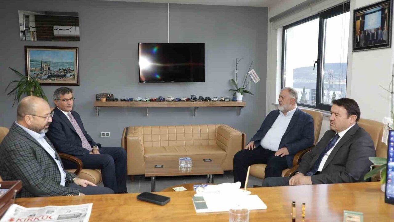 Kütahya Valisi Musa Işın’dan Eskioğlu Ailesine Taziye Ziyareti