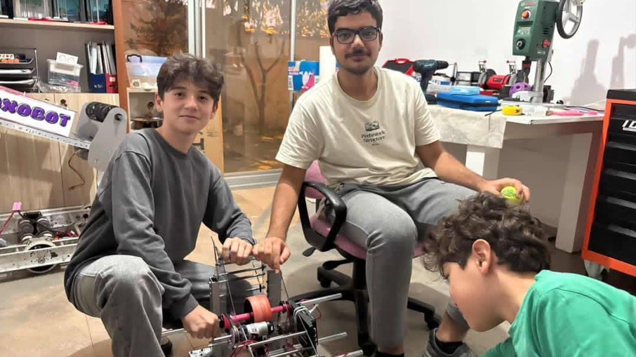 Lavender Robotics: Kabazlı’daki Garajdan Dünya Arenasına Uzanan STEM Başarı Hikayesi