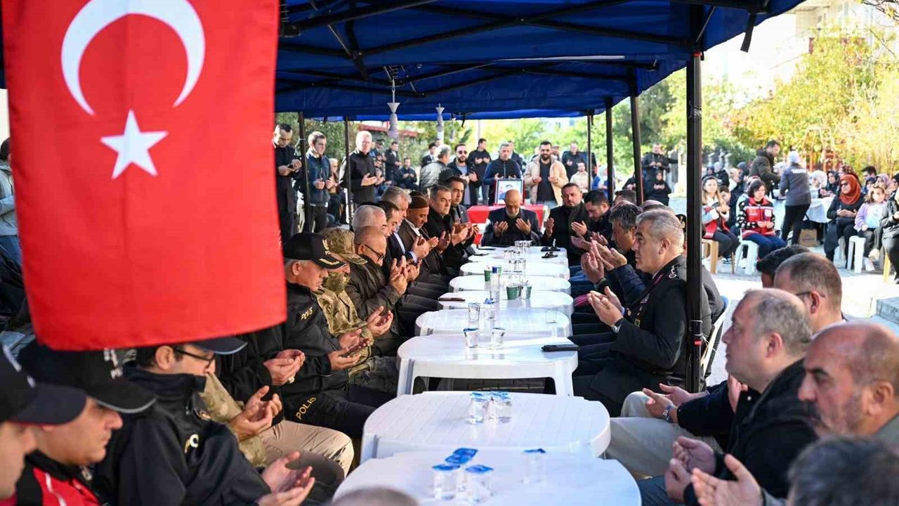 Lüleburgaz’da Şehit Berkay Karaca İçin Baba Ocağında Mevlit Okutuldu