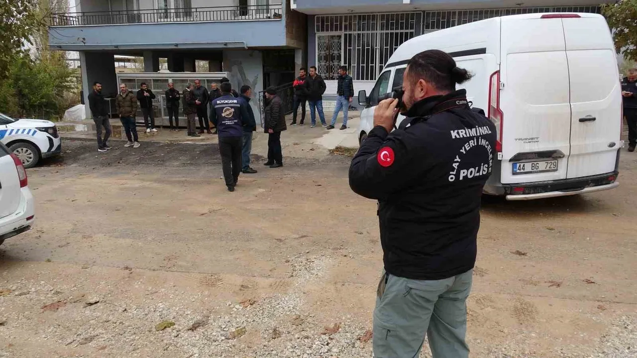 Malatya'da 13 yaşındaki Yasin Adıyaman evinde hayatını kaybetti