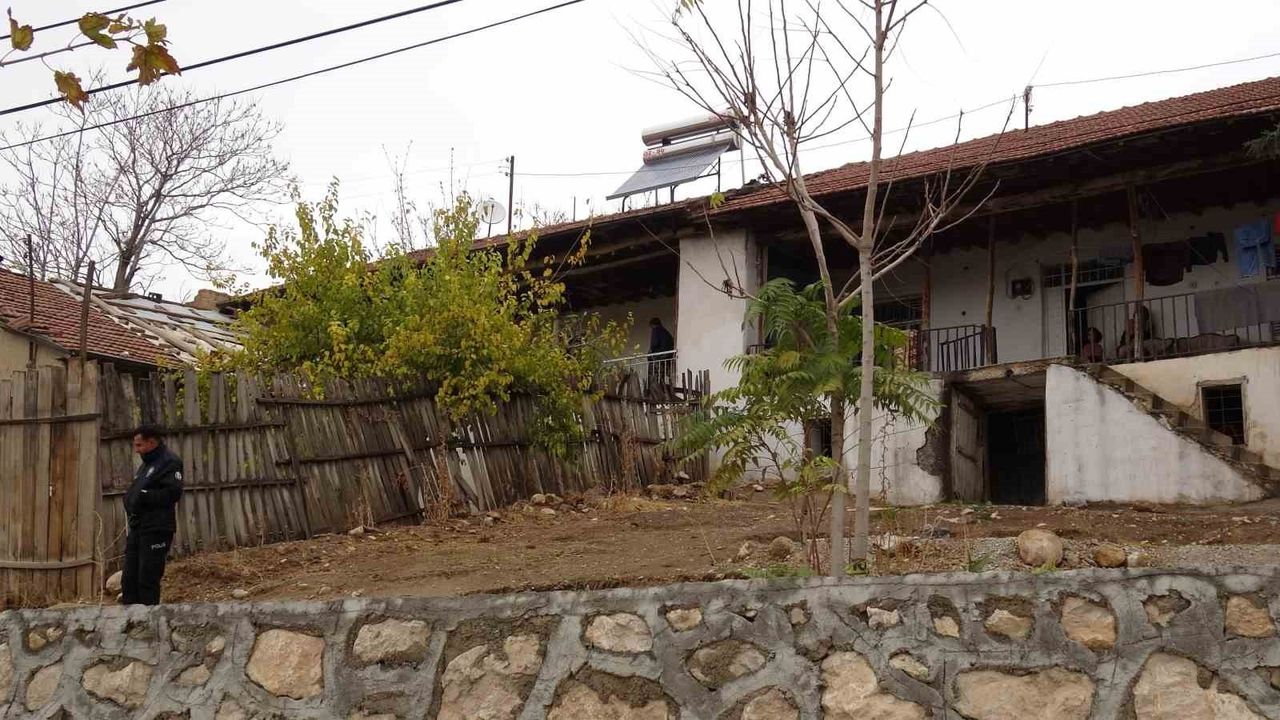 Malatya'da 86 yaşındaki Hasan Genç evinde ölü bulundu