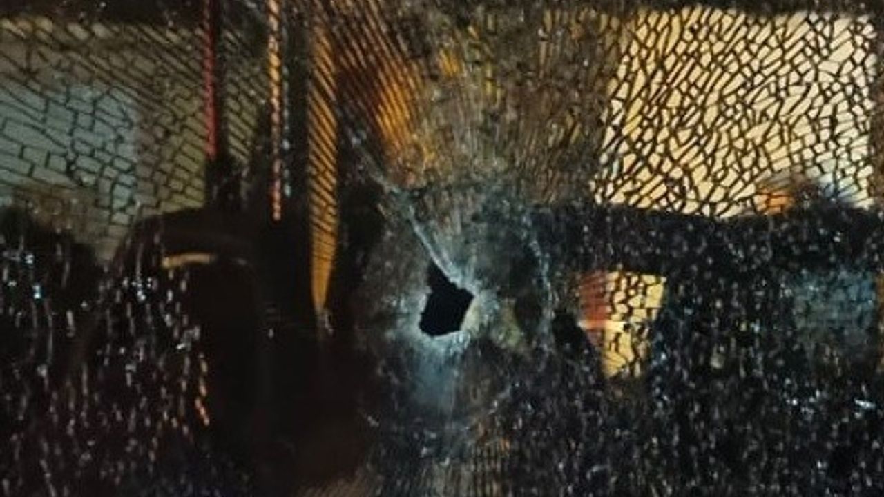 Malatya'da trafik tartışması sonrası halk otobüsüne silahlı saldırı