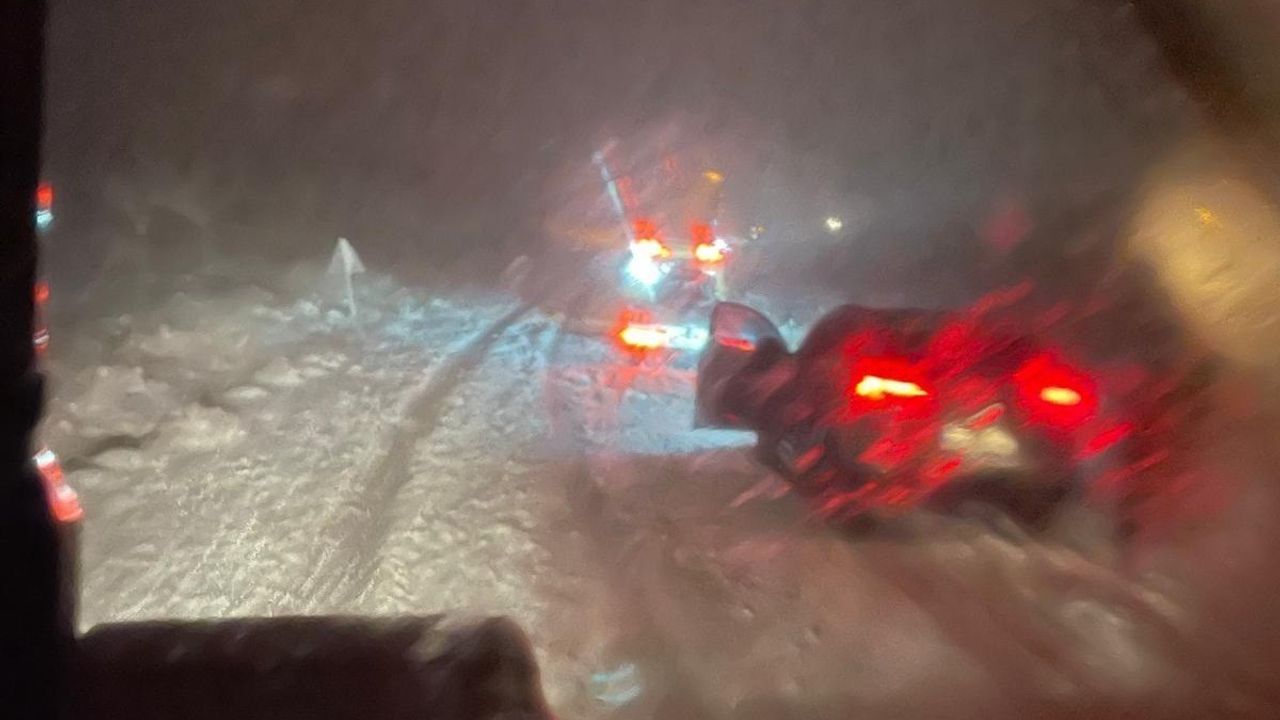 Malatya'da yoğun yağış sonrası mahsur kalan 33 kişi kurtarıldı