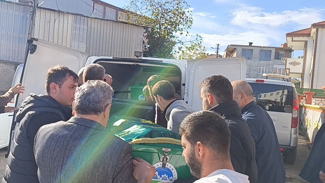 Malta'da hayatını kaybeden işçi Yavuz Selim Yavuzyiğit Sakarya'da defnedildi