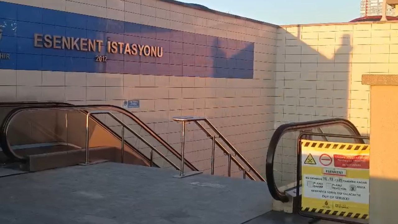 Maltepe Esenkent Metro İstasyonunda Yolcu Raylara Atlayarak İntihara Teşebbüs Etti, Seferler Kısa Süreli Durdu