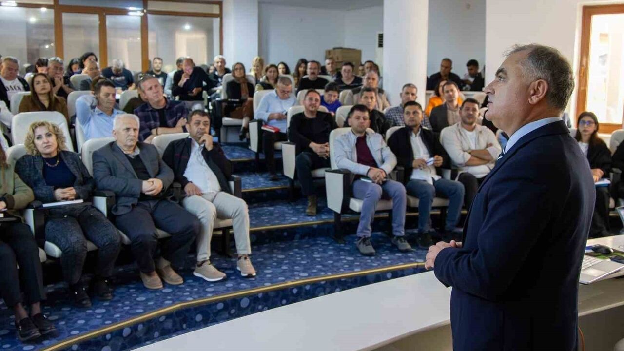 Manavgat Belediyesi'nde Kamu İç Kontrol ve Risk Yönetimi Eğitimi Düzenlendi