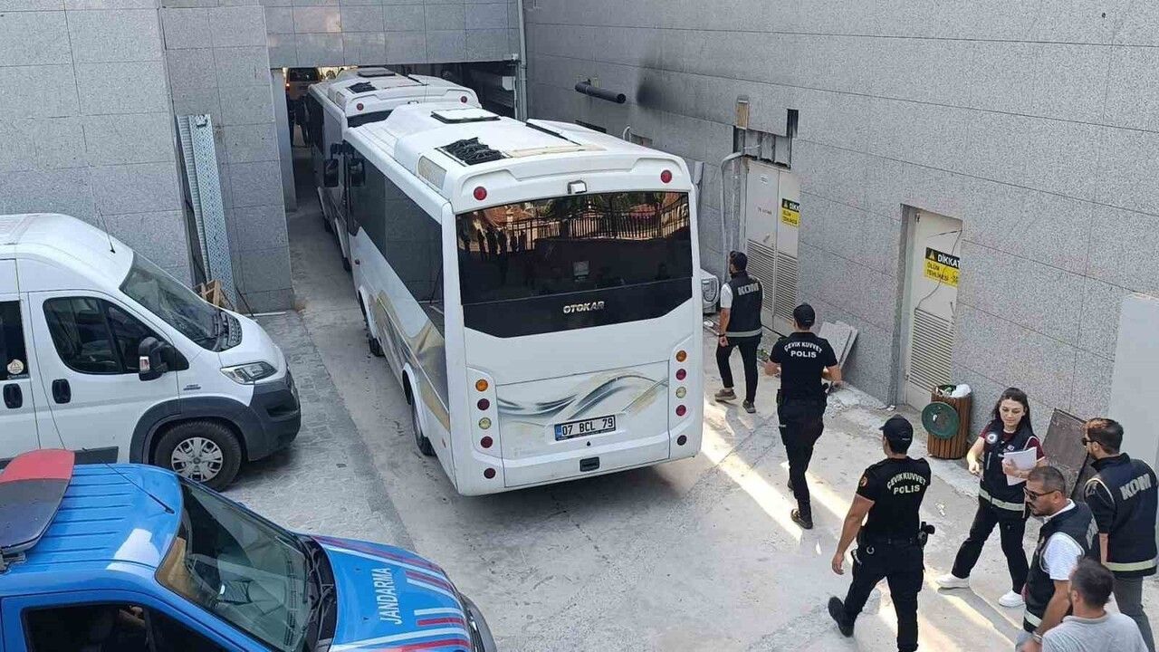 Manavgat Belediyesi yolsuzluk ve rüşvet davasında ilk duruşma 2 Aralık'ta