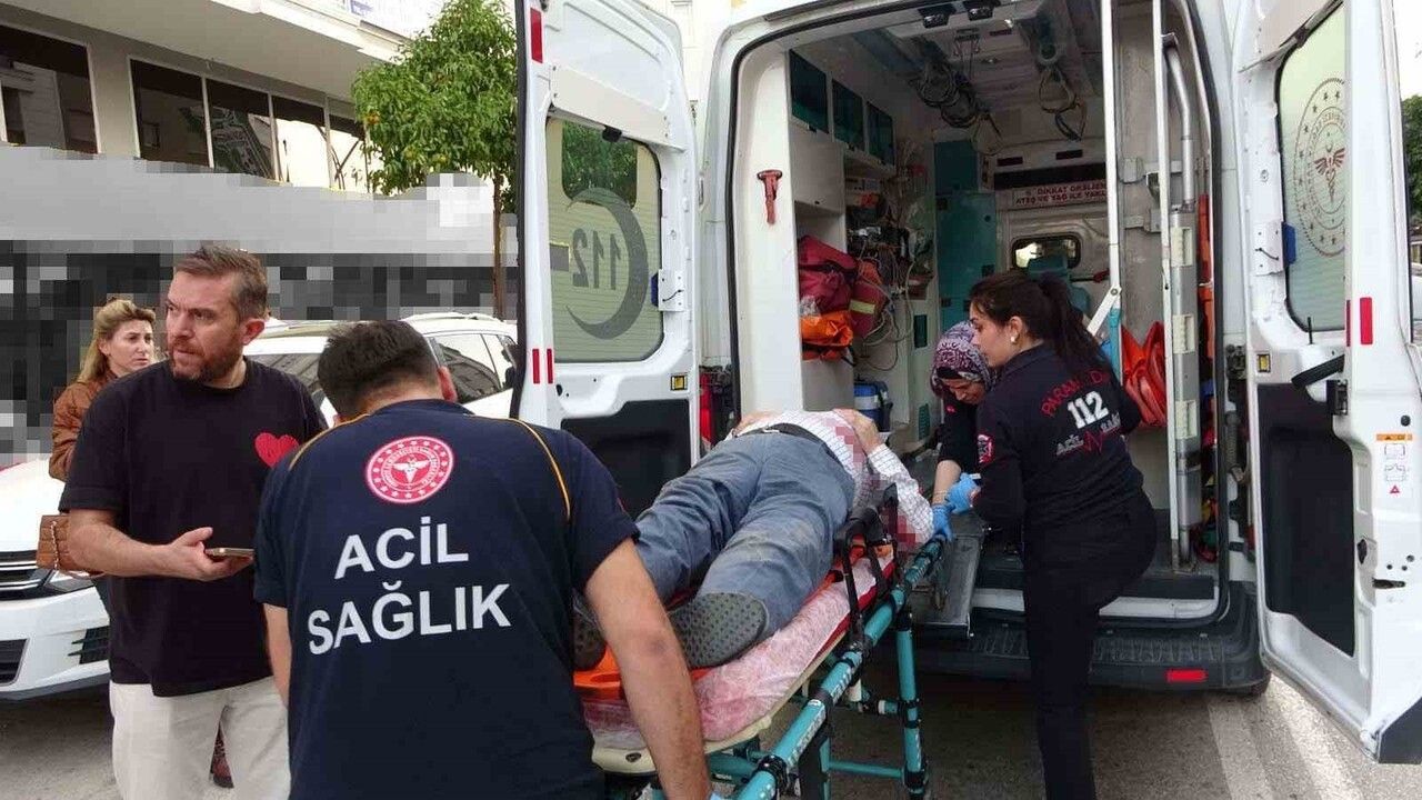 Manavgat'ta otomobilin çarptığı yaya ağır yaralandı