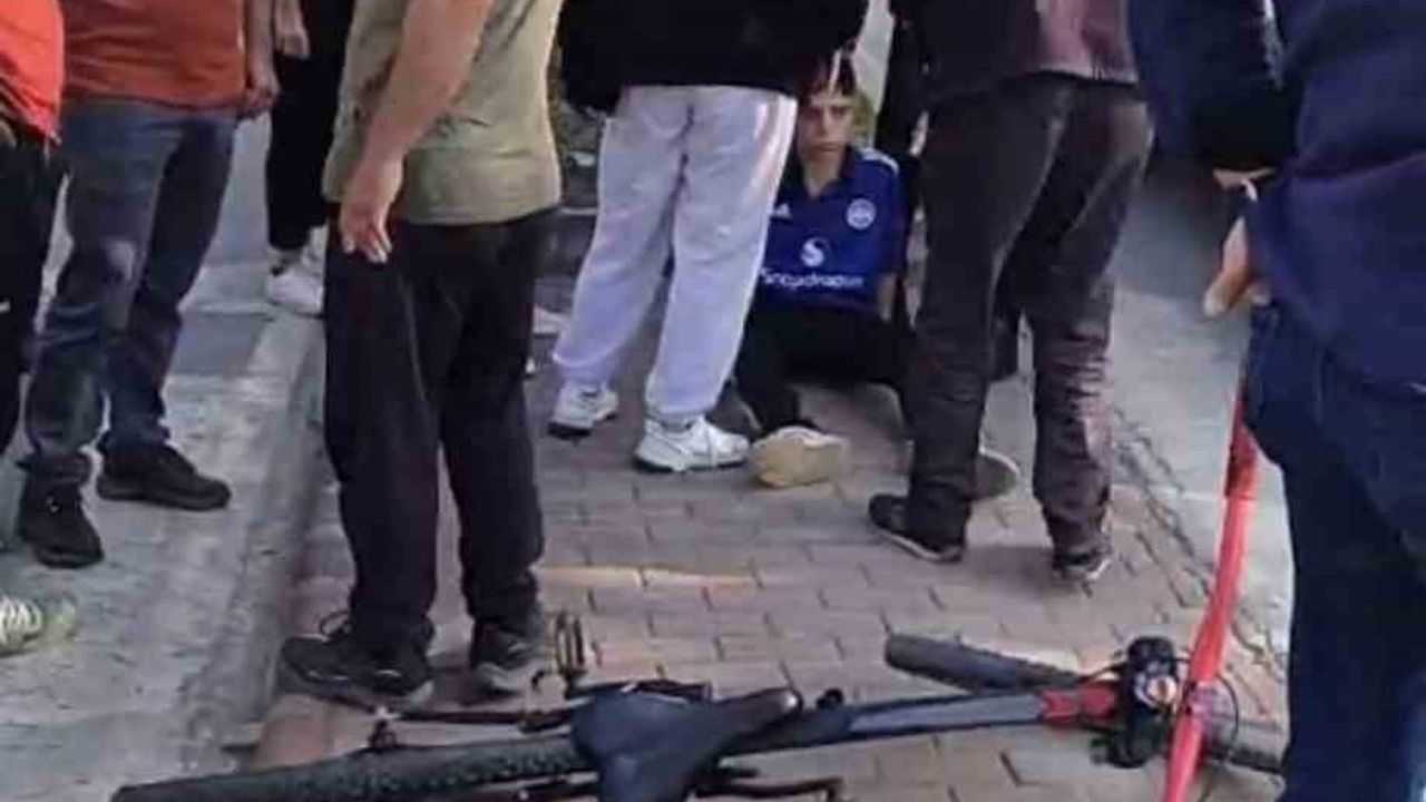 Manavgat'ta yaya geçidinde bisikletiyle çarpışan 11 yaşındaki çocuk yaralandı