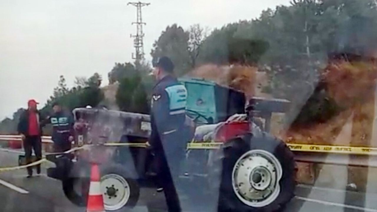 Manisa Akhisar'da zincirleme kazada can kaybı 2'ye yükseldi