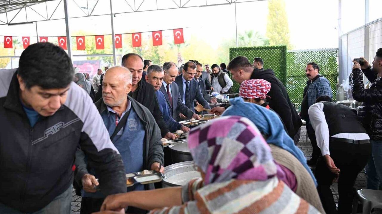 Manisa Valisi Vahdettin Özkan Salihli’de şehit aileleri ve gazilerle buluştu