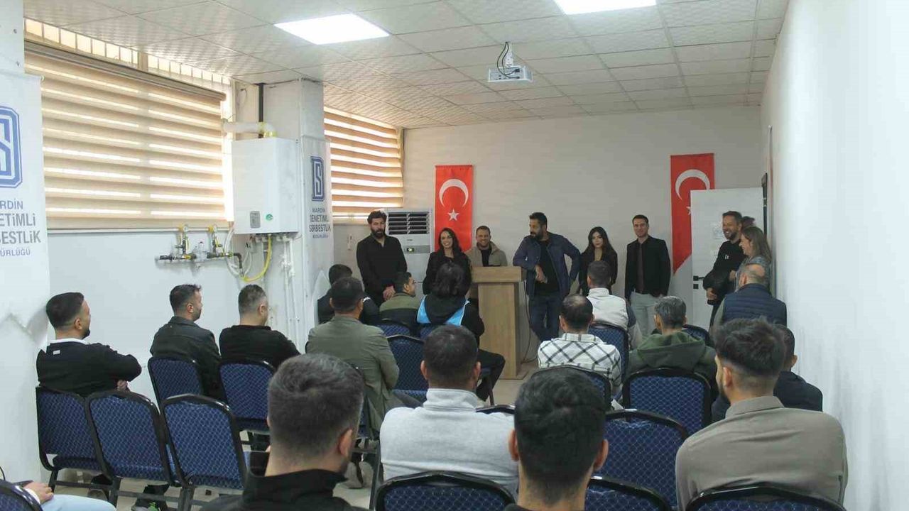 Mardin'de Denetimli Serbestlik Yükümlüleri Zerhun Dizisi Ekibiyle Buluştu