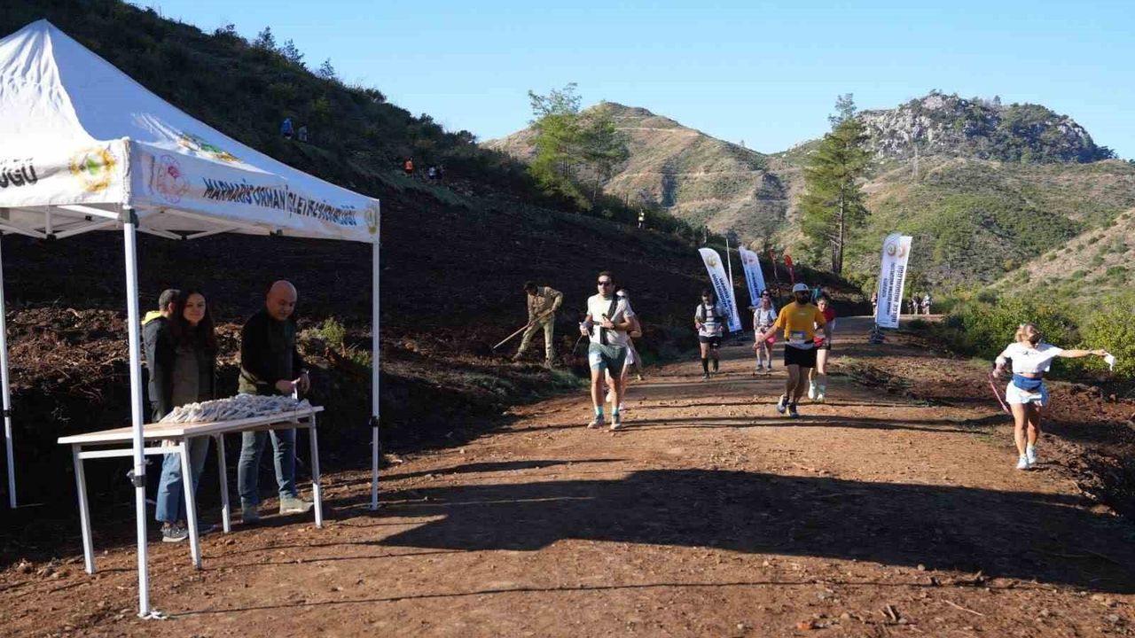 Marmaris Orman İşletme Müdürlüğü Ultra Trail Maratonu’nda tohum dağıtarak doğa farkındalığı oluşturdu