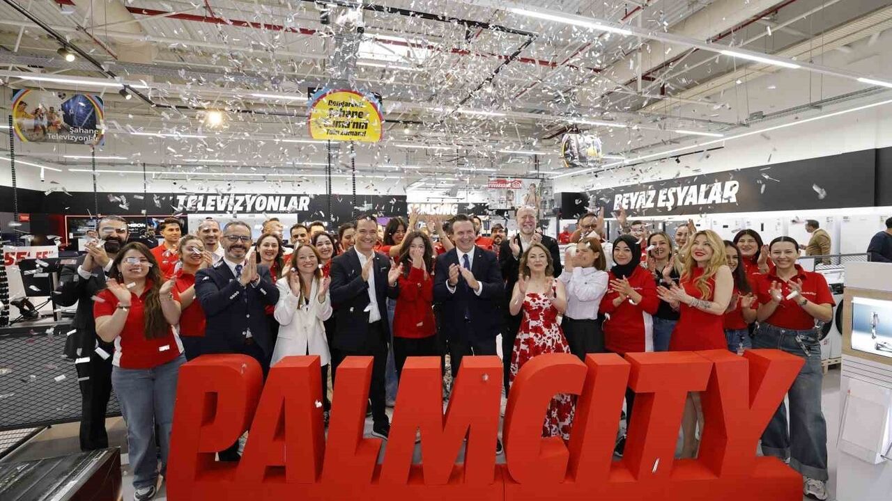 MediaMarkt, Mersin Palmcity AVM'de bin 340 metrekarelik mağaza açtı