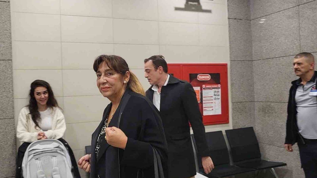 Melek Baykal ve Deniz Akkaya, Jess Molho - Zeynep Molho boşanma davasında tanık olarak dinlendi