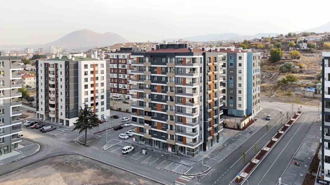 Melikgazi Belediyesi 21 Aileyi 'Kazan Kazan Modeli' ile Faizsiz Konut Sahibi Yapacak