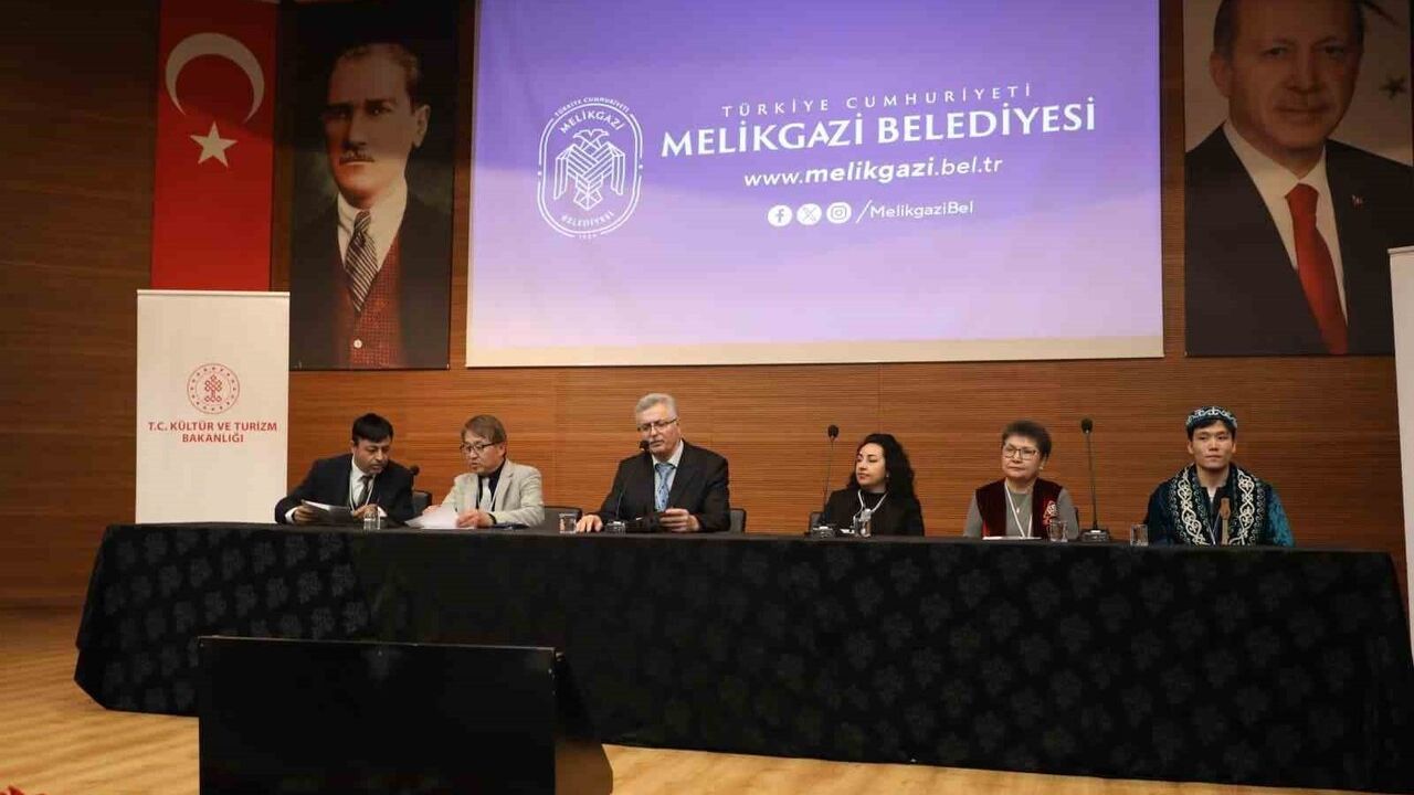 Melikgazi’de 1. Uluslararası Şiir Şöleni: Melikgazi Belediyesi, KAYSADER ve İl Kültür ve Turizm Müdürlüğü iş birliğiyle