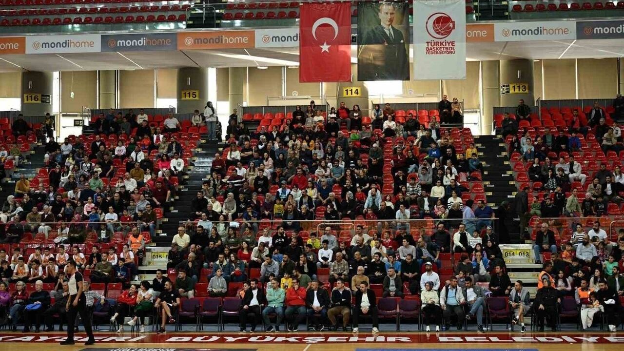Melikgazi Kayseri Basketbol, Kadınlar Süper Ligi'nde Nesibe Aydın'a 81-73 yenildi