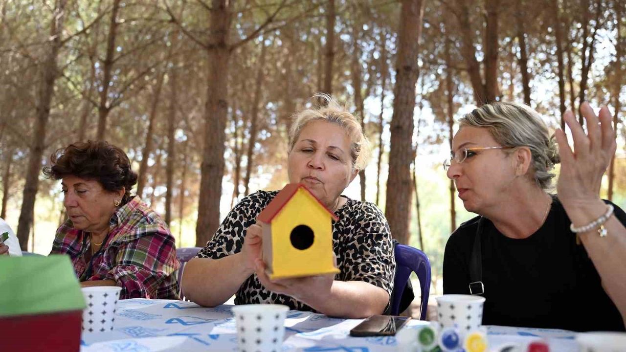 Mersin Büyükşehir Belediyesi Anamurlu Emeklileri Tarsus'ta Konaklamalı Geziyle Ağırladı