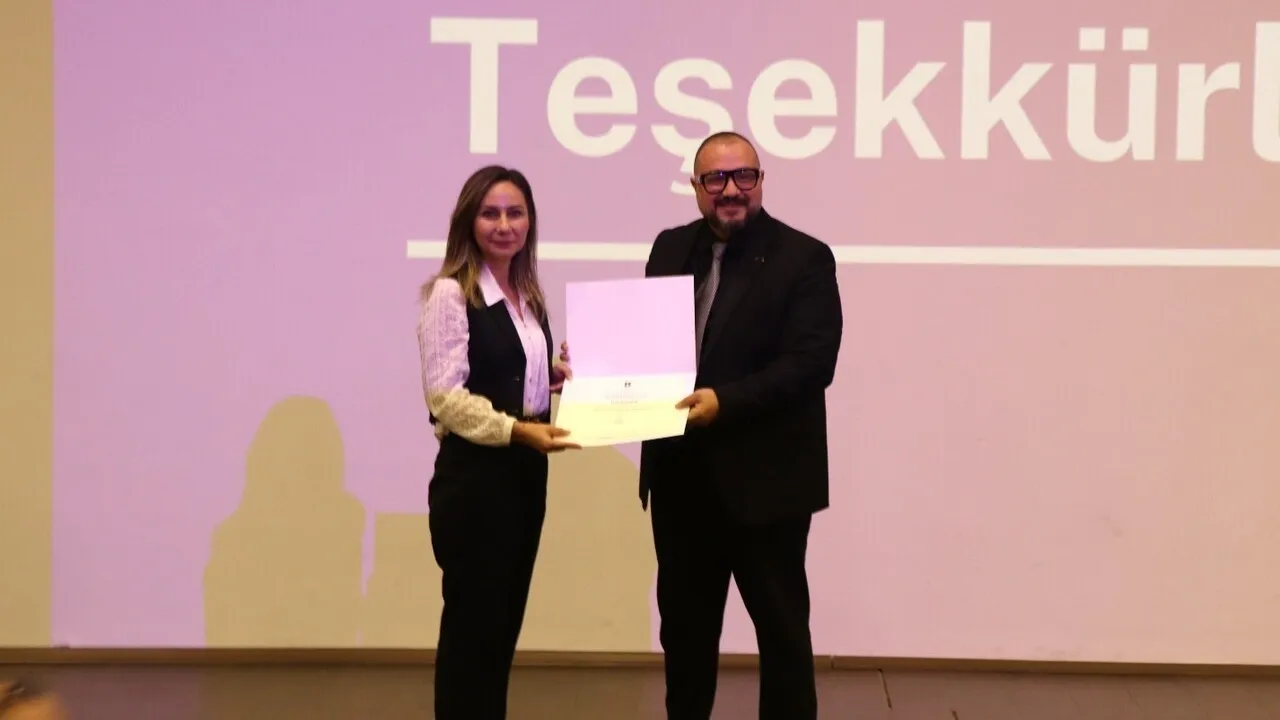 Mersin Büyükşehir Kariyer Merkezi, 'Kampüs Mersin' ve 'Garaj Mersin' projelerini Tarsus Üniversitesi’nde tanıttı