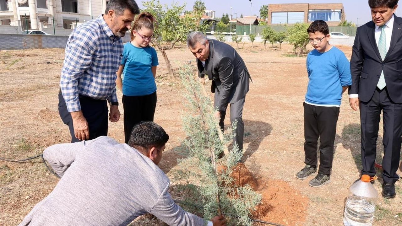 Mersin'de 24 Derslikli Şehit Özkan Demir Ortaokulu Açıldı