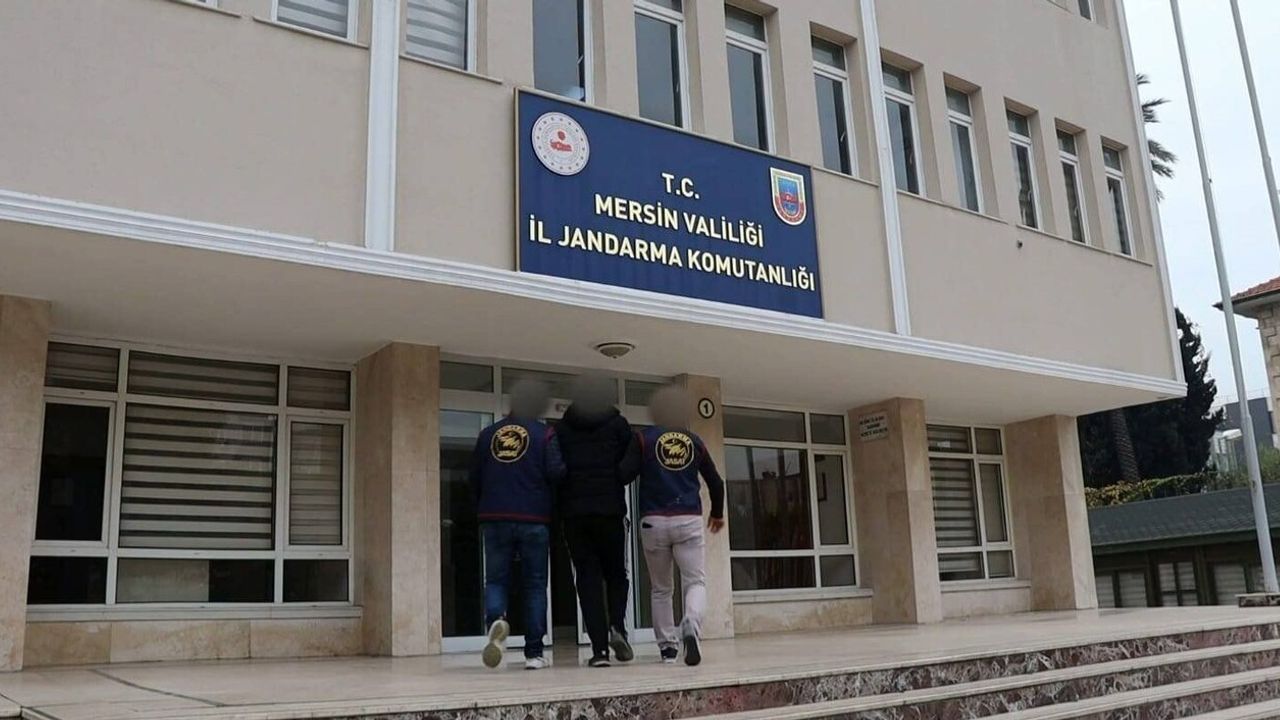 Mersin'de kendilerini MİT görevlisi olarak tanıtan telefon dolandırıcıları tutuklandı