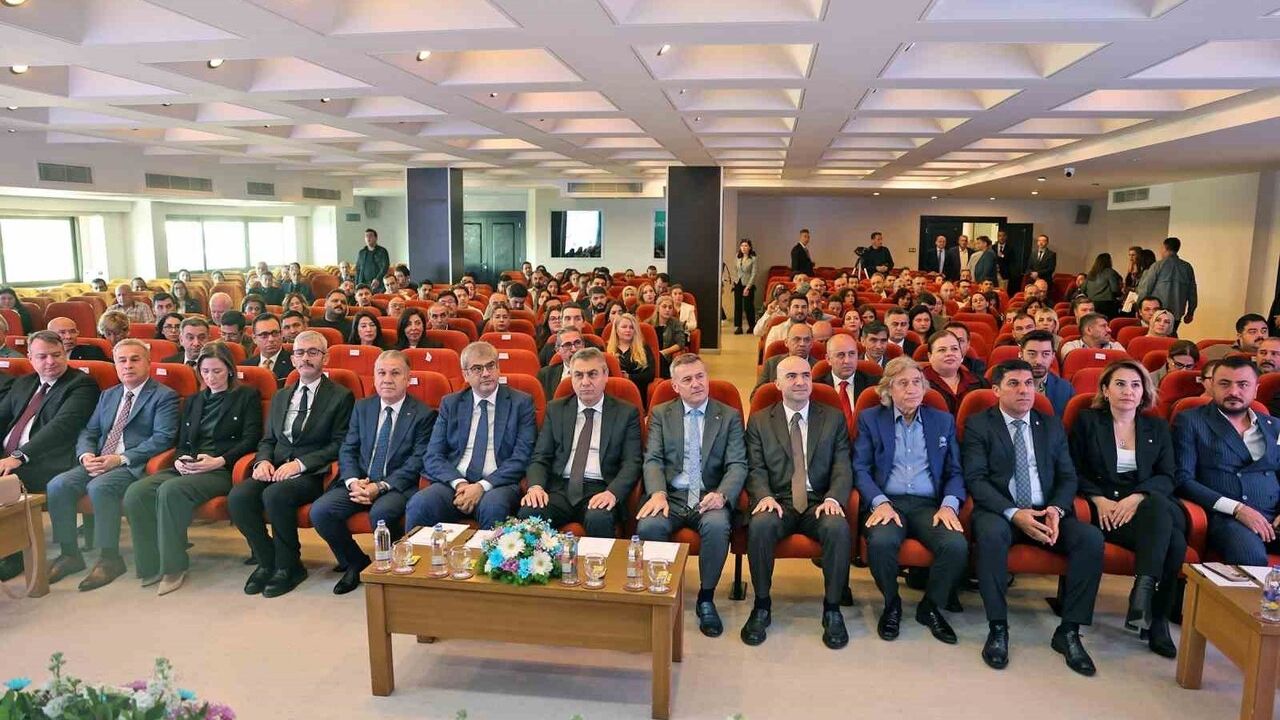 Mersin'de KOBİ'lere Dijitalleşme Destekleri Tanıtıldı: Avrupa ve Ulusal Programlar Anlatıldı