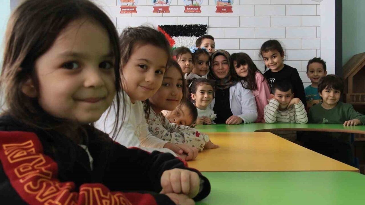 Mersin Erdemli'de 3 çocuk annesi Habibe Tekeli: Hayvancılıktan Kur'an kursu öğreticiliğine uzanan eğitim azmi