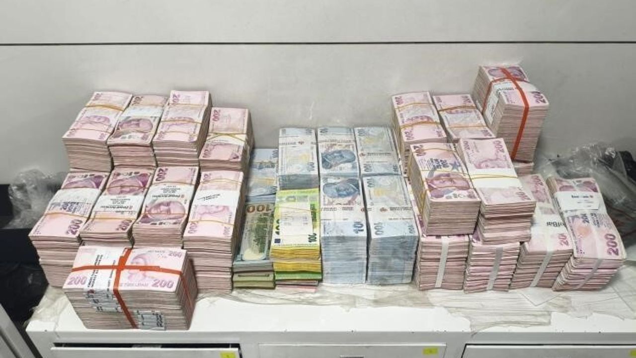 Mersin merkezli kara para aklama ve yasa dışı bahis operasyonu: 4'ü klasman hakemi olmak üzere 32 kişi tutuklandı