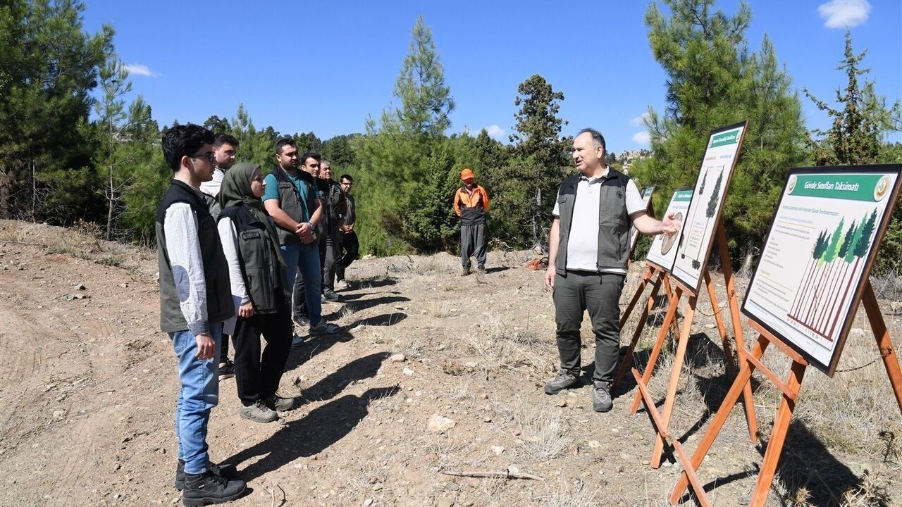 Mersin Orman Bölge Müdürlüğü: 2025 Aday Mühendis Refiklik Eğitimi Tamamlandı