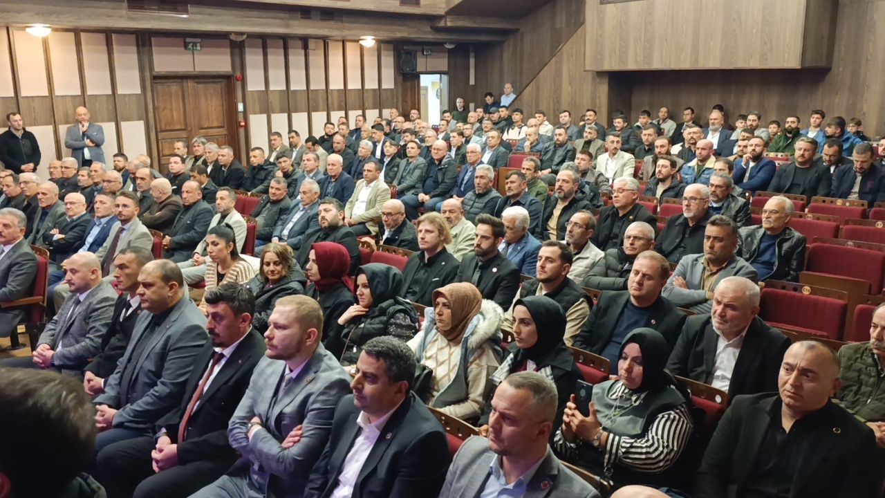 MHP Genel Sekreteri Büyükataman İnegöl'de STK ve Muhtarlarla Buluştu