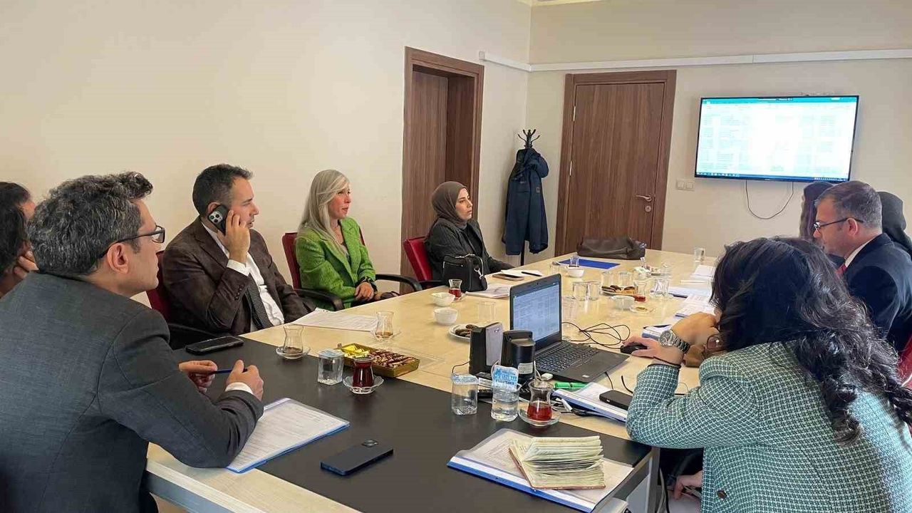 MHRS Değerlendirme Toplantısı: Eskişehir'de Randevu Süreçleri ve Hasta Memnuniyeti Ele Alındı