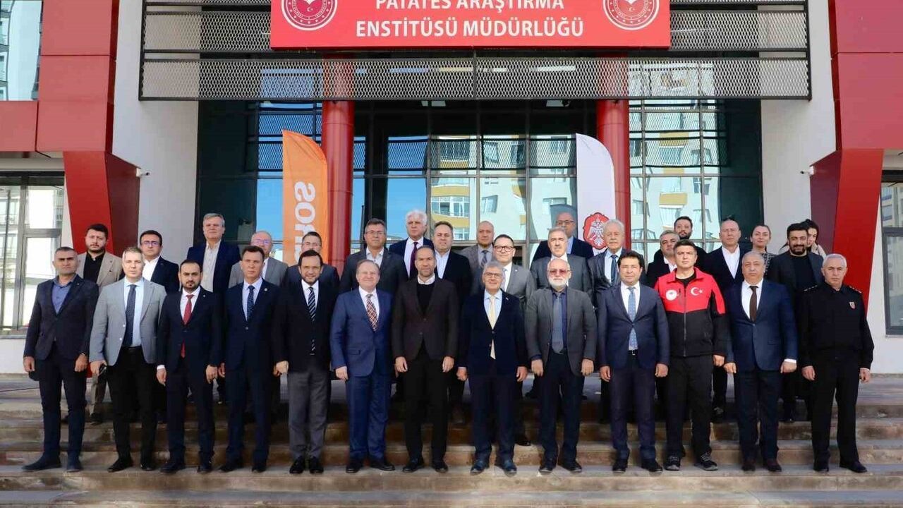 Migros, Niğde’de Üretilen Yerli Patates ve Barbunyayı Türkiye Geneline Taşıyor
