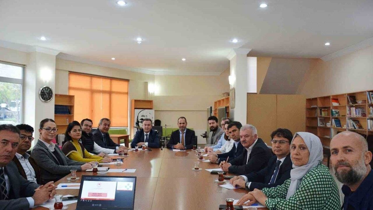 Milas Veteriner Fakültesi Birim Danışma Kurulu Toplantısı: Hizmet, İşbirliği ve Araştırma Planları Ele Alındı