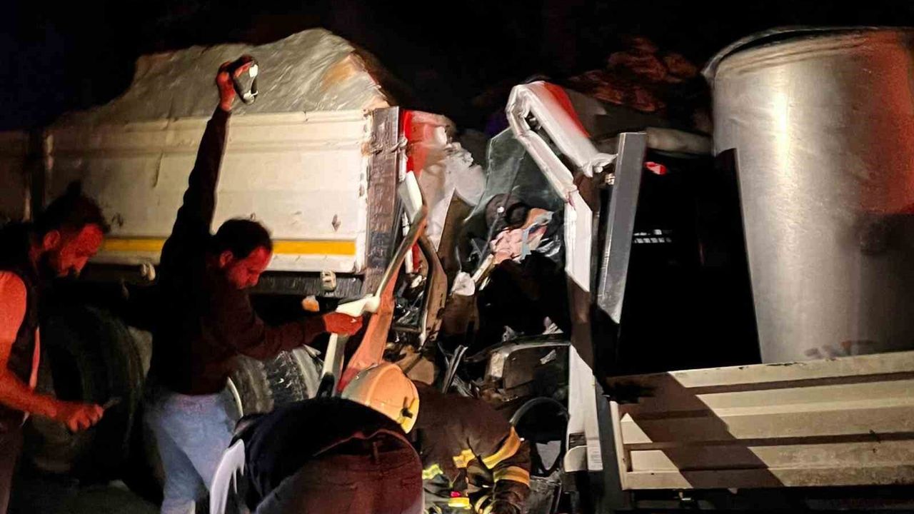 Milas-Yatağan karayolunda mermer yüklü TIR'ın süt toplama aracına arkadan çarpması: 1 ölü