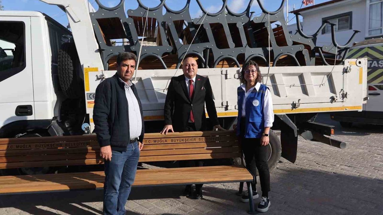 Muğla Büyükşehir’den Yatağan’a yeni oyun alanları ve bank desteği