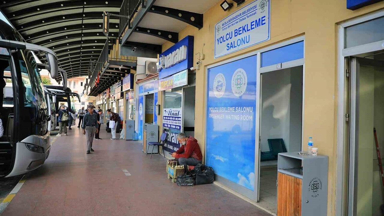Muğla Büyükşehir, Fethiye Şehirlerarası Otobüs Terminalini Baştan Sona Yeniliyor